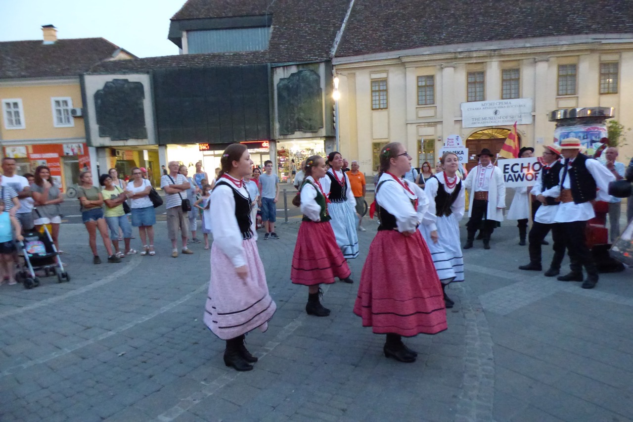 P1210106